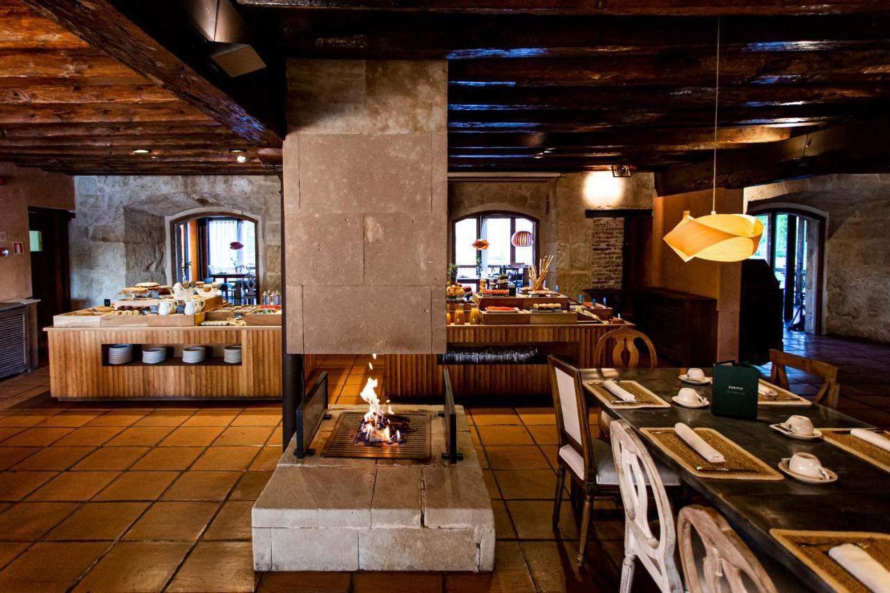 Hacienda Zorita Wine Hotel & Spa Valverdón Extérieur photo Interior of the restaurant